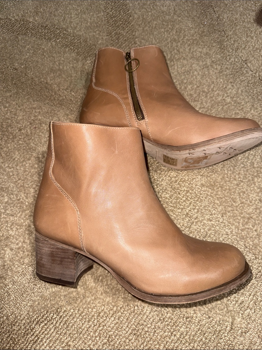 beek Handmade Tan Leather Ankle Boots Ring Zip Block Heel Size 9